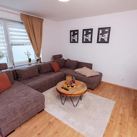 Classic & Cream - Netflix - Wifi - - 4 Person