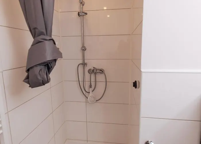 Classic & Cream - Netflix - Wifi - - 4 Person Essen